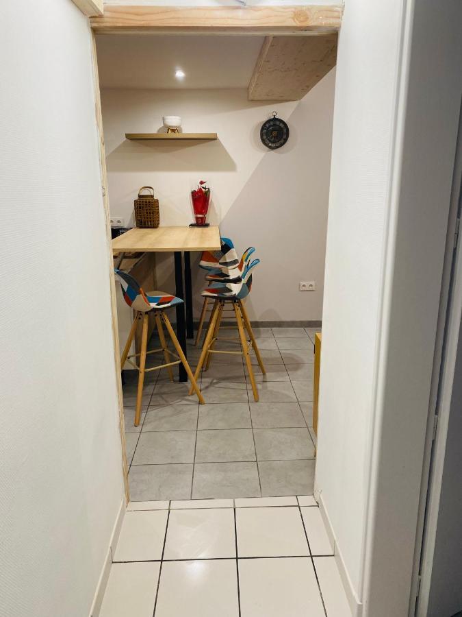 Studio 40m2 plein pied avec parking Jussac Extérieur photo